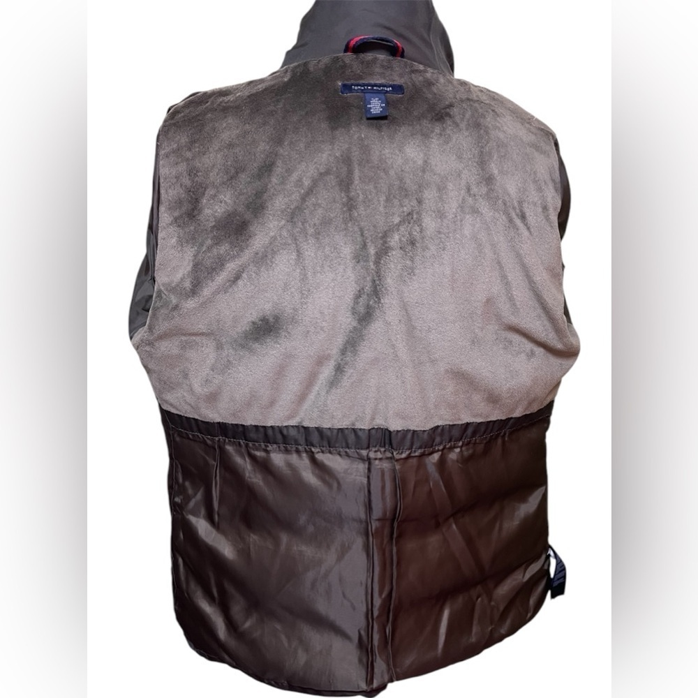 Tommy Hilfiger Olive-green Puffer Jacket. Size
Small. Excellent used condition! - Picture 10 of 17